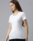Blanc t-shirt à col ras du cou